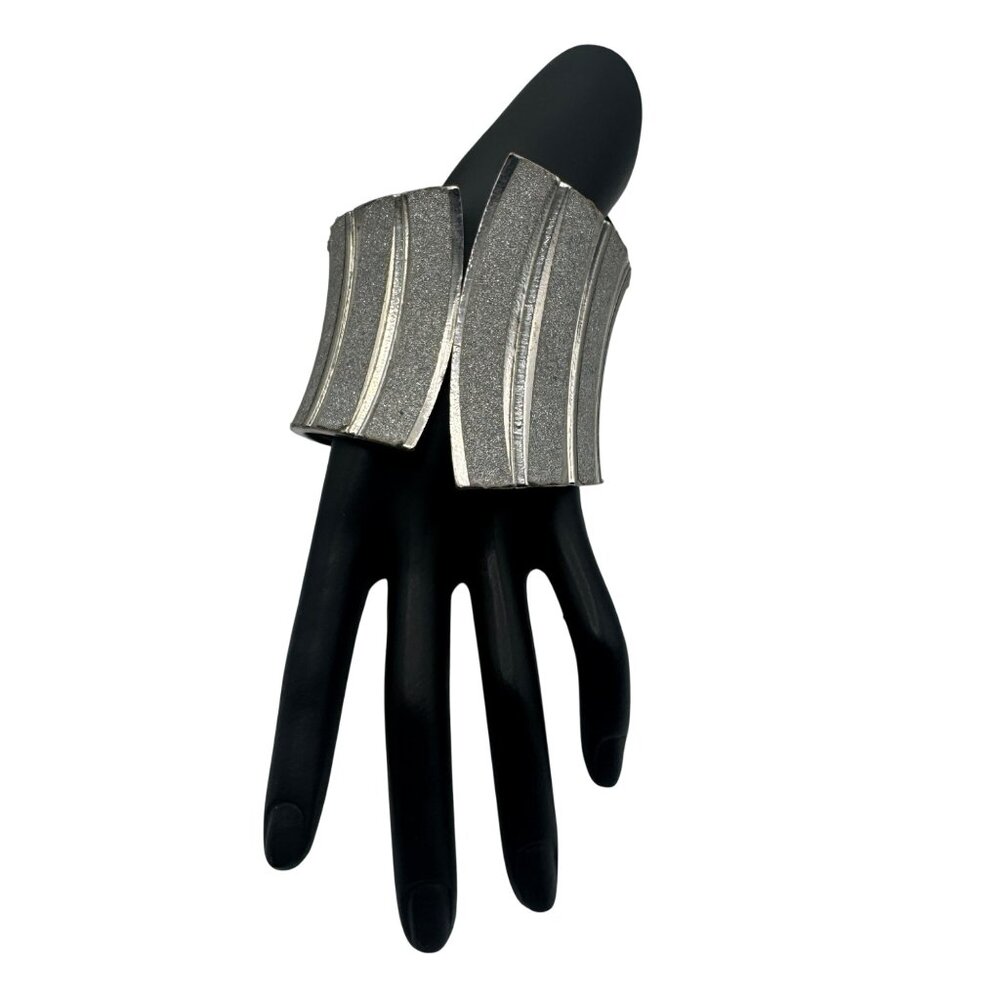 Wide Silver Hinged Bangle Bracelet With Textured Sparkling Stripes